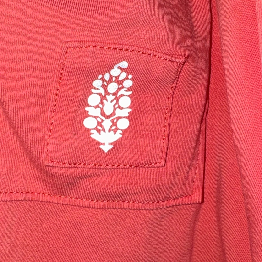 NWT - FP Movement Hot Shot Hooded Layer in the color Hibiscus - Picture 3 of 4
